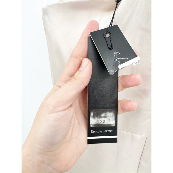 Elle Zeitoune Grace Pearl Satin Halter Neck Sleeveless Cocktail Gown Size XS NWT - Picture 8 of 8